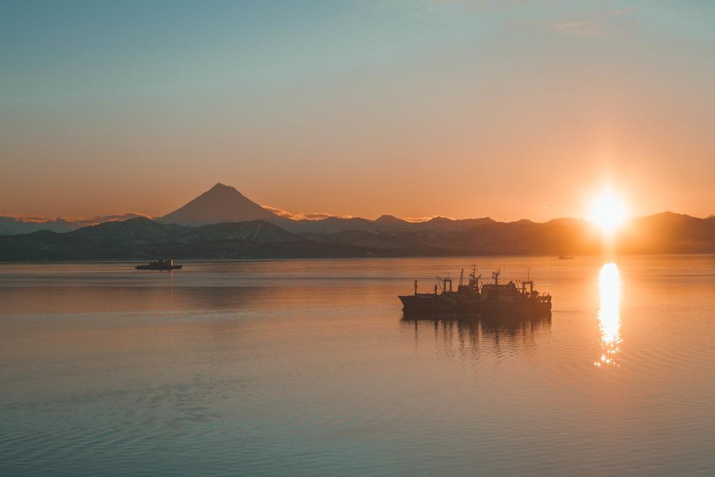 Bay House Hostel Petropavlovsk Kamchatsky Exterior photo